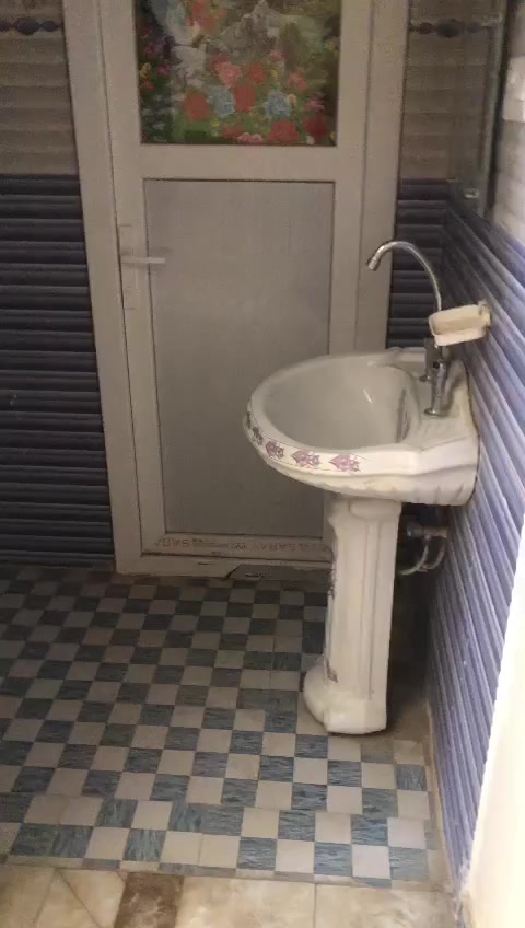 سلام عليكم 
بيت طابو ركن للبيع جاهز للسكن  بمجمع مدينة الرضا السكني قرب جامعة  ذي قار على الطريق الحولي..
البيت ركن المساحه ٢٠٠ متر .. وكراج سياره وحديقه وبجانب البيت فضله ٢٠٠ متر  هم تكون حديقه للبيت وايضا كدامه ساحه خضراء
السعر ١٣٥ مليون مع الاثاث وغير مطلوب لمستثمر او مصرف او مبادره يعني العقد مباشرة باسم المشتري البيت جاهز للسكن 
اي استفسار الاتصال على الرقم واتساب 
***********
@إشارة الحاج محسن الركابي الركابي الحاج احمد الاسكندراني الحاج ابو احمد العبودي الحاج ايادابو زينب الازيرجاوي عقارات مناسبة عقار ذي قار دارك علي هادي مهند ابو علي سيد علاء الحسيني ام ام نور ام حمودي ام مصطفى لوساطة لعقارية
