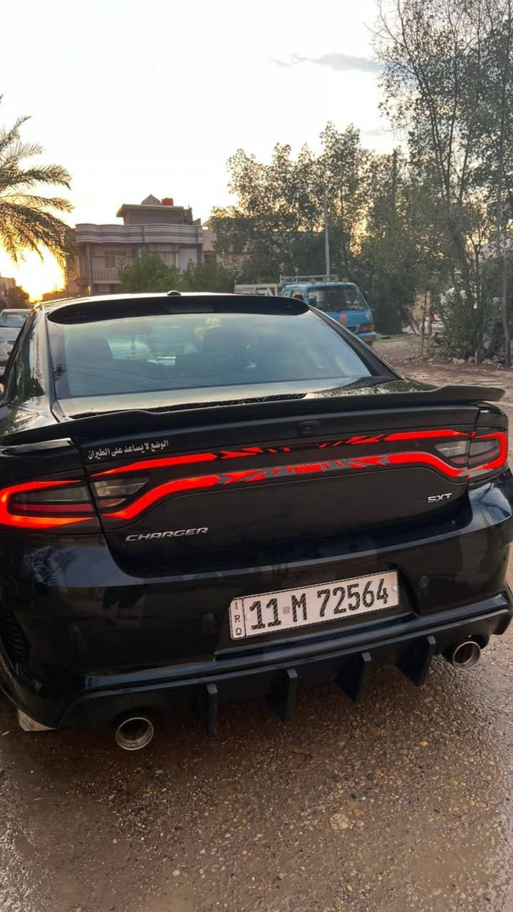 جارجر Sxt
رقم بغداد الجديد ب اسمي 
موديل 17
محرك ٦ سلندر ٣٦٠٠ 
ماشيه ٠122
سياره فول حتىالفتحه 
شاشه جبيره 
تدفئه كشنات 
مري جانبيه هيتر الوسط تعتي
كير مكينه مكفول 
السياره  حادث امريكا  فقط تحديث بنيد ودعاميات اس ار تي 
وشكم مكان بارد  
السياره استعمال شخصي 
والسونار بالمنشور 
مكاني ميسان 
سعر ٢٠٢ $
ترهم مراوس بأقل موديل او توسان ***********
