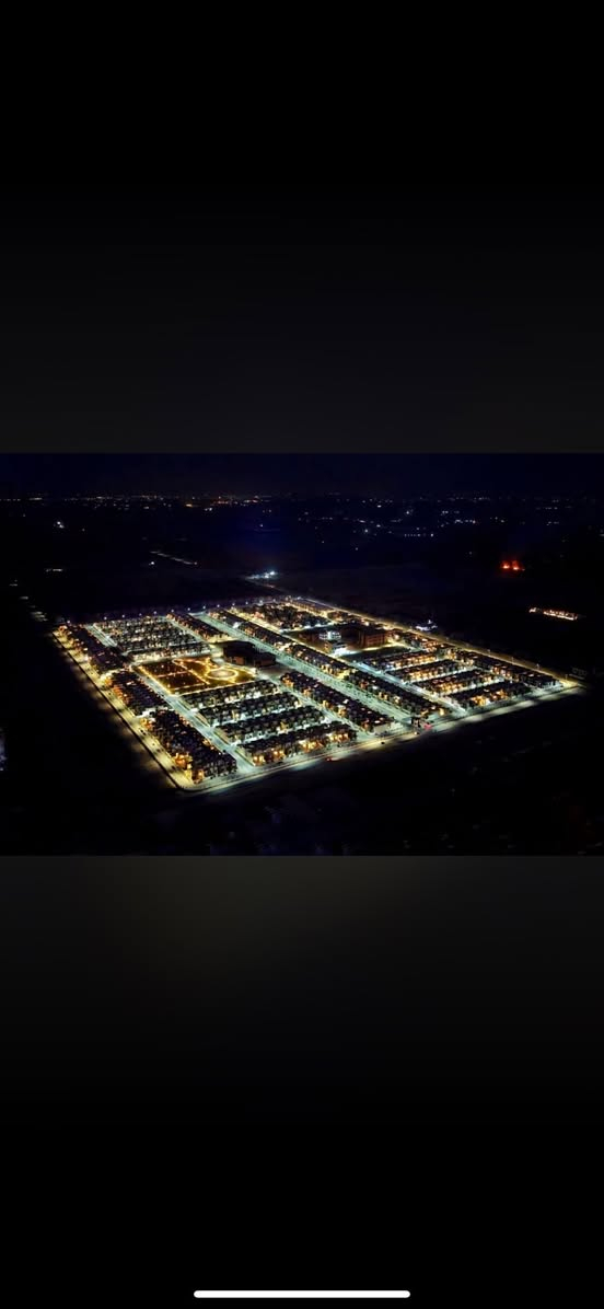 بيت في مجمعات حوراء بغداد السكني
طابق ونص بلوك 17 
ركن مقابيل حديقه
200 م 
طابق ونصف
للاستفسار اكثر
***********
