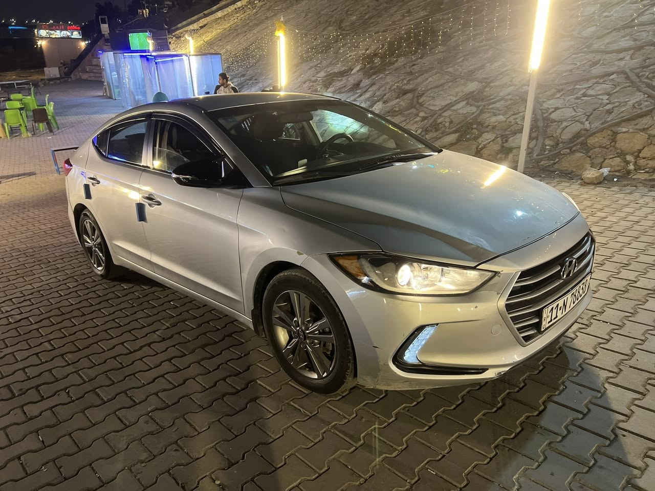 سلام عليكم النترى موديل 18 محرك 2000 دوش نص فول السياره  شغل وطلع 
***********
