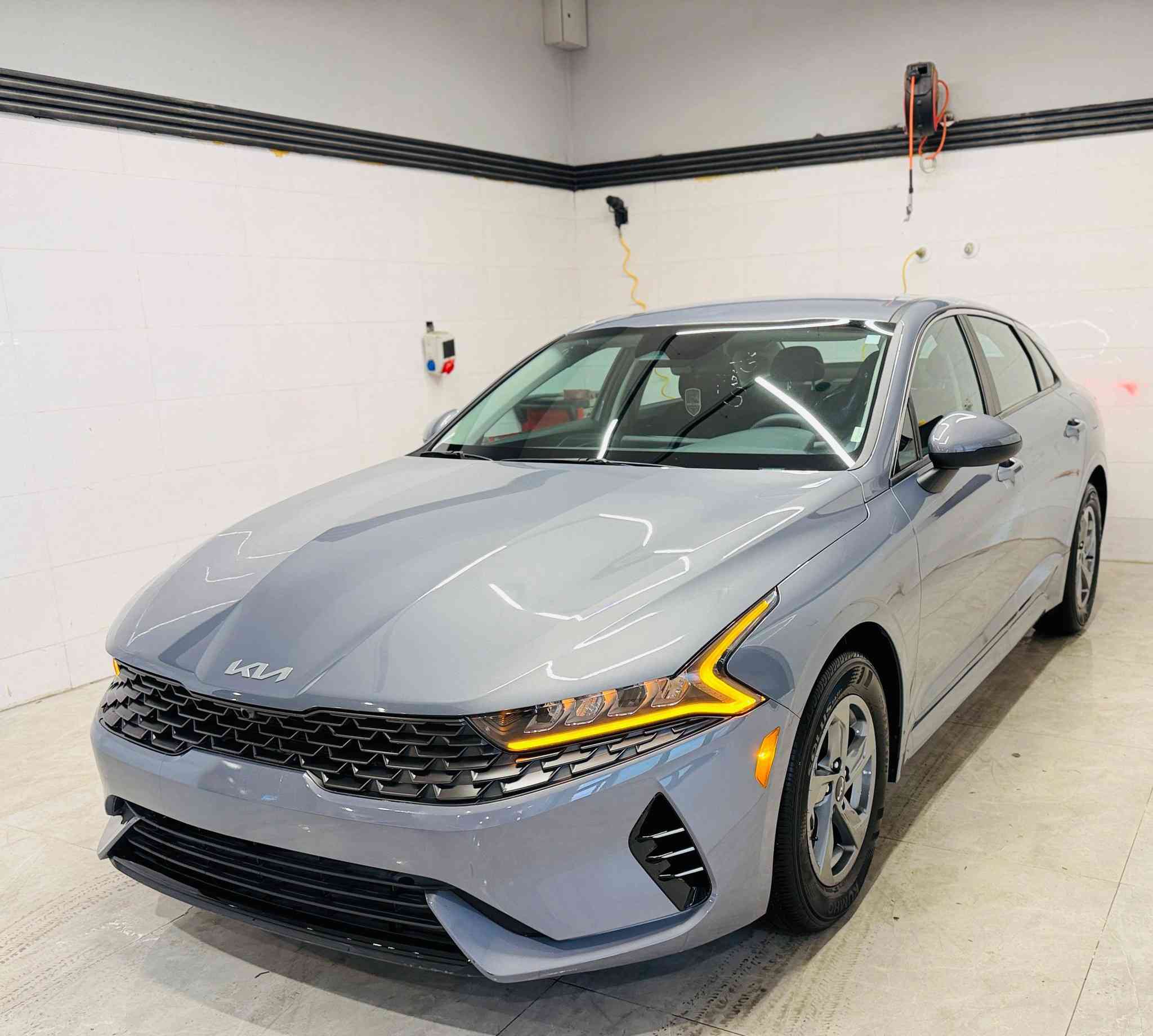 سلام عليكم كي5 مديل 2024 ضرر جاملغ مبدل نفس الون لايت اصلي ورصعه بلبنيد تعديل بارد والباقي مكفوله من كلشي ماشيه 9  مكان اربيل سعره 165 بيه مجال ***********
