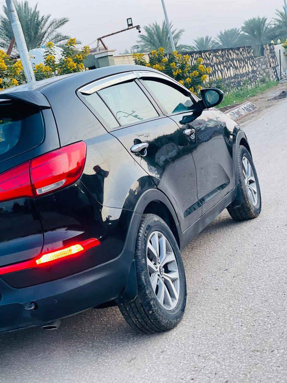 السلام عليكم سبورتج ٢٠١٥وارد أمريكي حادثها مرفق بلسونار سيارة جاهزة محرك كير تبريد خير من الله مكانها بغداد حي العامل السعر ١٣٠وبيهامجال حك الجيه أتصال *********** ***********
