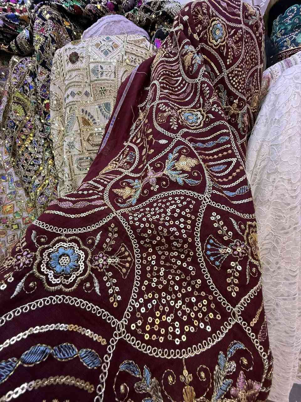 كتان هندي مطرز 🍃.   سعر المتر  20 آلاف دينار 😍

التوصيل صار 3 آلاف لكل العراق 🇮🇶 وتدللون 😘

للحجز واتساب *********** ☎️

زورونا عنوانه بغداد الكاظمية سوق النخله أقمشة الفراشه 🦋
