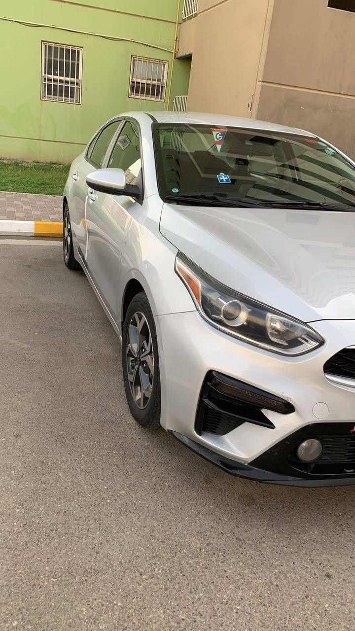 السلام عليكم عليكم فورتي مديل ٢١ وراد أمريكي كلين بدون حادث صور موجوده بل منشور السياره رقم اربيل تريد تحويل تريد وكاله مواصفات عاديه منضومه غاز منضومه زنون السياره على بلاد كير محرك كله جديد ماشيه ١٠٠ ميل السعر ١٢٢ ورقه وبيه مجال السياره جديده مبعنه الكلمه تحياتي مكلف بل نشر الاتصال على رقم الهاتف ***********
