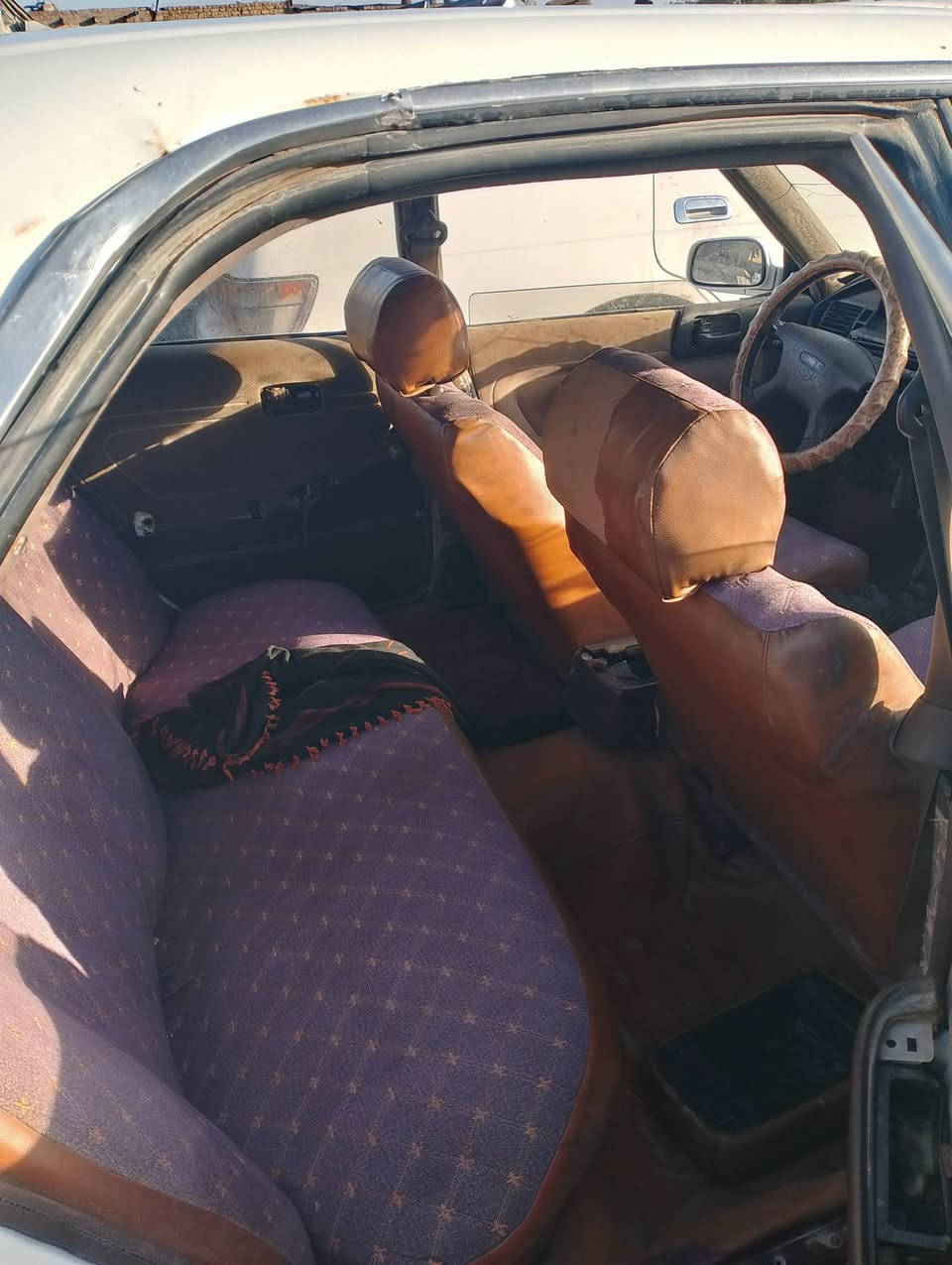 سلام عليكم
للبيع مارك شطح رقم انبار مشروع وطني 
محرك وكير ونجي المحرك يبخر 
السعر 12 ورقه 
العنوان واسط قضاء الحي 
***********
***********
