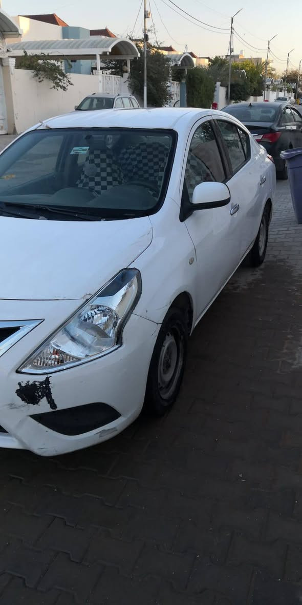 سلام عليكم من رخصة الادمن 
صني للبيع موديل/16 مكفولة من الصبغ والحادث مثل ماموضح بالصورة
سنوية صاقطه من 2020 
سعر/90بيها مجال عنوان نجف حي العسكري
هاتف/***********
