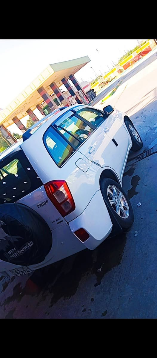 ابيض محرك كهربائي ١٨٠٠
بيه صبغ بابين جهة السائق 
سيارة تبريد تدفئة 
فتحة 
حساسات 
مري جانبي كهرباء
ويل كب
شاشة  
رقم انكليزي بغداد 
المكان بغداد  / الغزالية شارع البدالة 
السعر ٥٥ ورقة 
للاتصال بي واتساب 
***********
