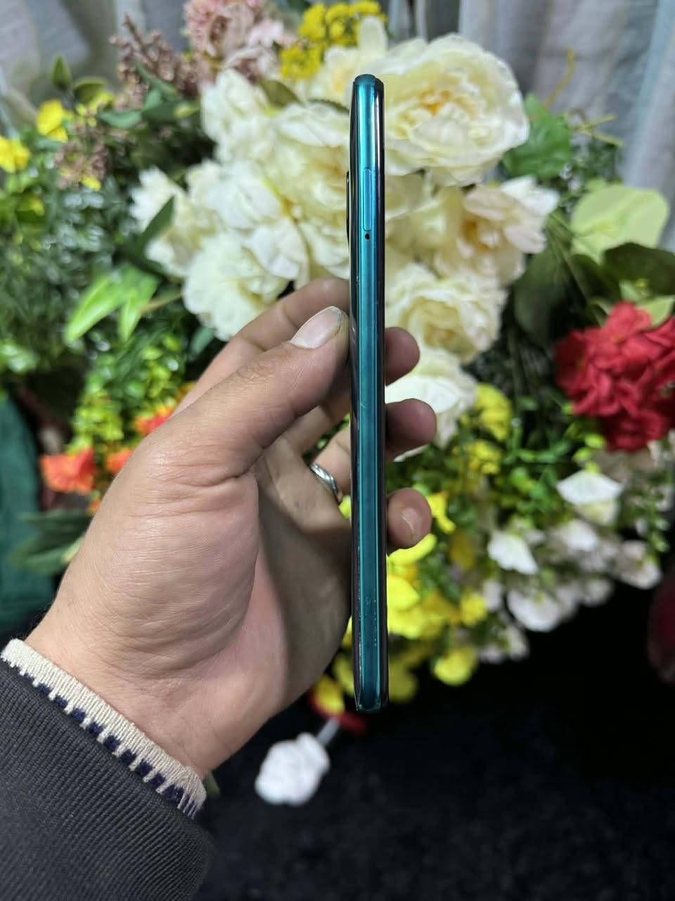 سلام عليكم...مكاني كركوك
جهاز ريدمي نوت 9 پروو ذاكره 128 كيكه رام 8 بطاريه 5000 منفذ الشحن تايب سي دبل سيم كارت أو رام بصمات 2 وجه والاصبع جانبي جهاز نظافة 100٪ مامفتوح كبس شركة للبيع سعر 125 الف بي مجال شراي اتصل ‏‪0774 489 5147‬‏ متواجد على نت
