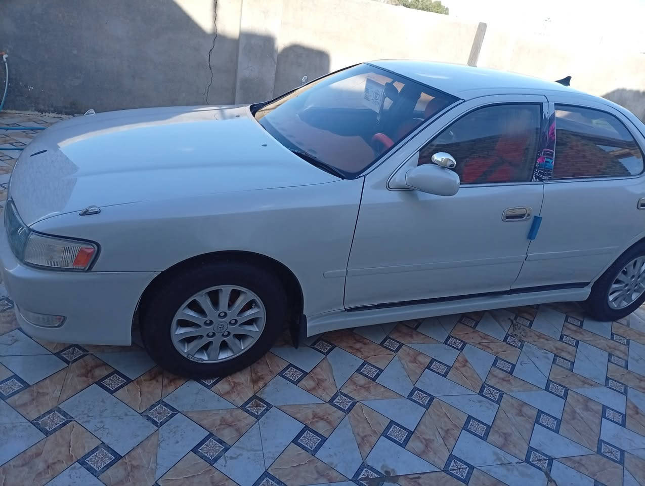 سلام عليكم كرسته للبيع  موديل.1993رقم بغداد مشروع وطني سنويه بعدهي مامنتهيه  اله 30 مكفوله من الكص والنغل جثه والعيب الشرعي مكينه وكير وانجي جدد حداديه وتخم تاير جدد تبريد شغال السياره جاهزه ماناقصها شي مال جناي مصبوغه عام  السعر 68 بيه   مجال  .مكان السياره ا لناصريه شطره مركز الاستفسار  ***********
