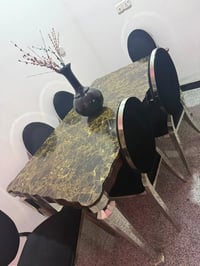 ميز مرمر ثقيل جداً للبيع  واتساب ٠٧٧٢٧٢٥٩١٤٨