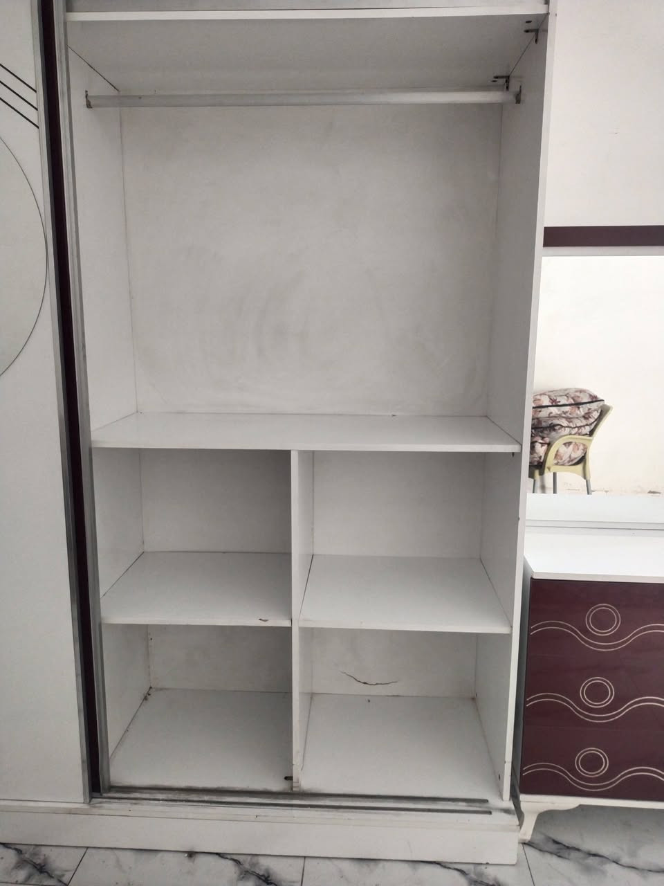 كنتور تركي وميز تواليت وميز احذيه السعر 200
لاستفسار لاتصال على الرقم ***********
