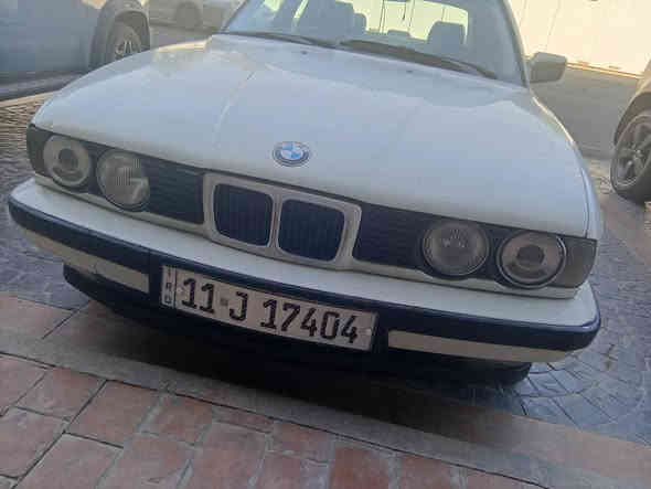 السلام عليكم بي إم 525اصل محرك 6سلندر مفتوح سياره صافيه اي نقص مابيهه تبريد قطعتين فتح صبغ جاملغ خلفي ونص باب بيع وترهم مراوس مكاني بغداد حي الجهاد *********** السعر قفل 45
