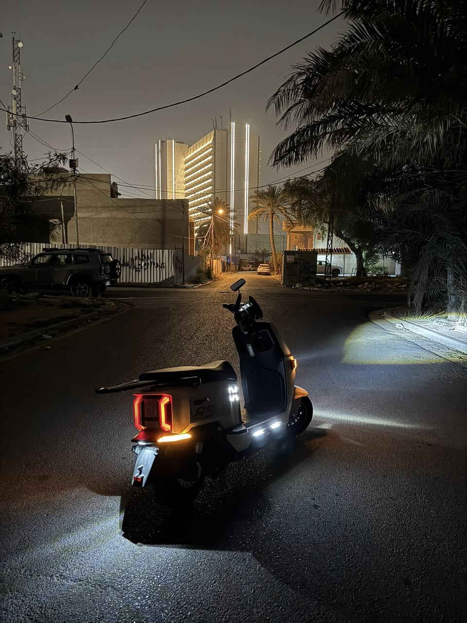 السلام عليكم للبيع فقط بدون مراوس 
دراجه TAILG
بدون ضربه
لايتات زينون
كفرات بلاديه 
بطاريات عدد ٦ مسطره 
اشتريتها شهر 12 بعدها جديده 
بريكات دسك دهن 
السعر 845 وبيها مجال
العنوان بغداد
للاتصال ***********.
مكان :بغداد
