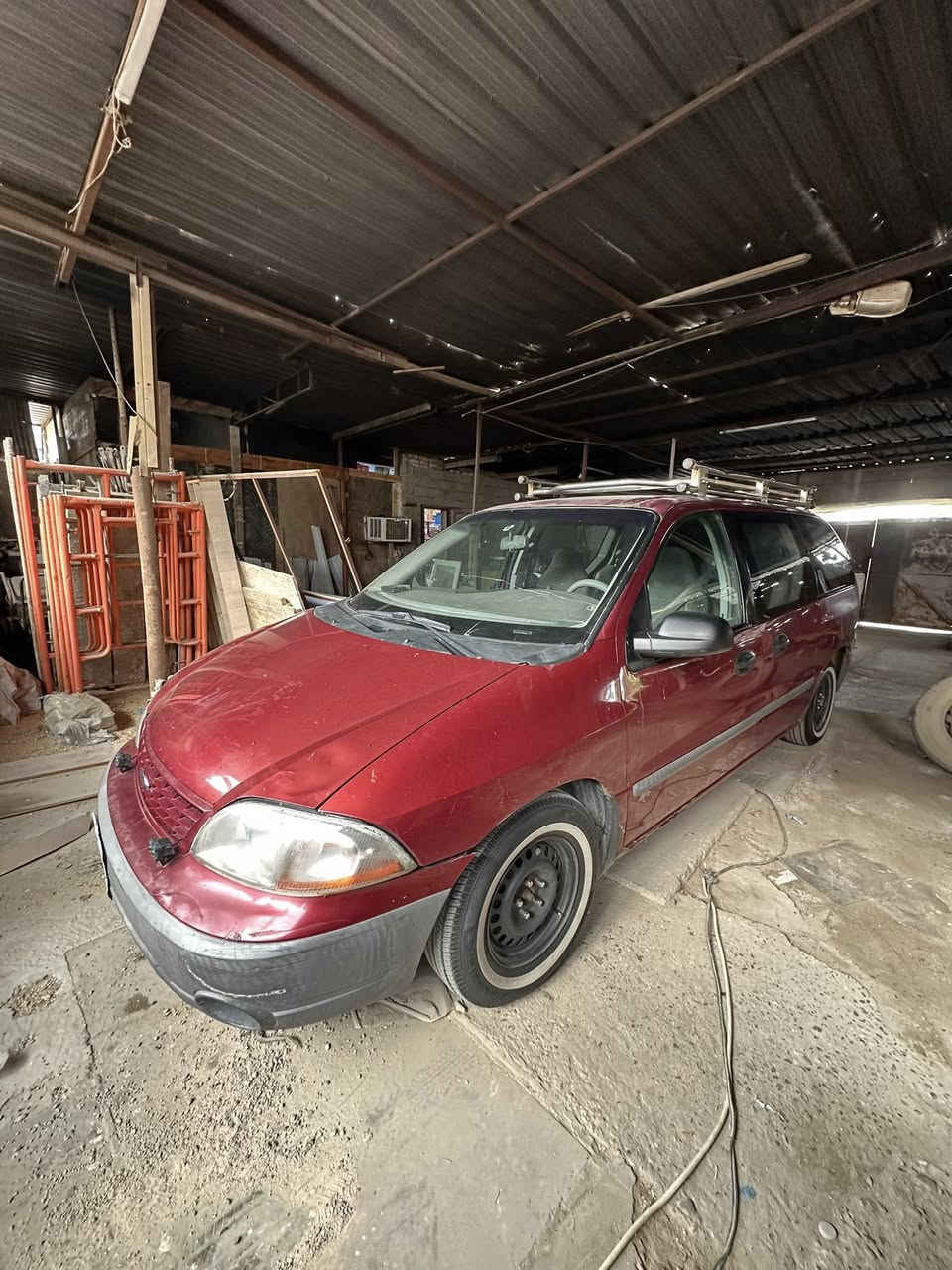 فورد ويند ستار 2002
6 سلندر 
سعه المحرك 3.6 
أوتوماتيك 
بانزين 
وارد أمريكي 
لوحه السياره الانبار خصوصي 
مقاعد السياره 7 
لون المقاعد رصاصي 
من دون اي قطعه صبغ 
رقم الهاتف:  ***********
