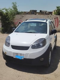 سياره للبيع اكس وان فول و مكفول سياره موديل 2014رقم بغداد انكليزي بسمي...