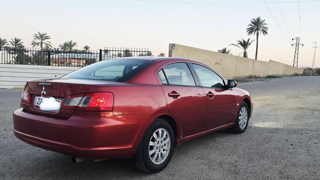 سلام عليكم كالانت خليجي للبيع موديل ٢٠١١ رقم اربيل خليجي تحويل مباشر هزة جديده محرك وكير بشرط تخم تاير جديد صدر جديد كهربائيات ضفيره تبريد ثلج سنتر لوك وشاشه وكامره ومنظومه زنون...بيها  بنيد مبدل وجاملغ امامي مبدل وقماره صبغ بشرط بدون قطره معجون كلها تعرف هاي  الالوان تجرد دائما وبكل السيارات..تراييك وين مايعجبك مكان السياره صلاح الدين 
قضاء بلد....*********** اتصال وواتس اب 
            .... *********** اتصال //////
