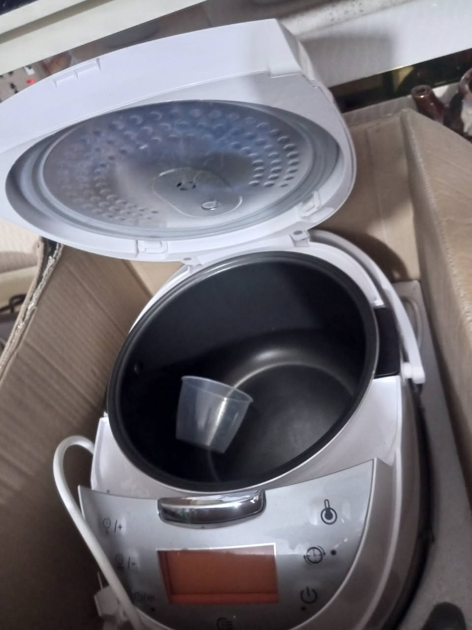 قلاية هوائية وجدر حراري نوعية نوال وجدر حراري سفر كرست وعجانة اغراض نظيفات شرط الفحص واتساب خاص مفتوح حي التضحية شارع العلوة ***********
