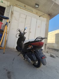 ياماها بريز • بريز بغبغاء • ياماها • دراجة نارية • سلف هندر • كهربائيا...