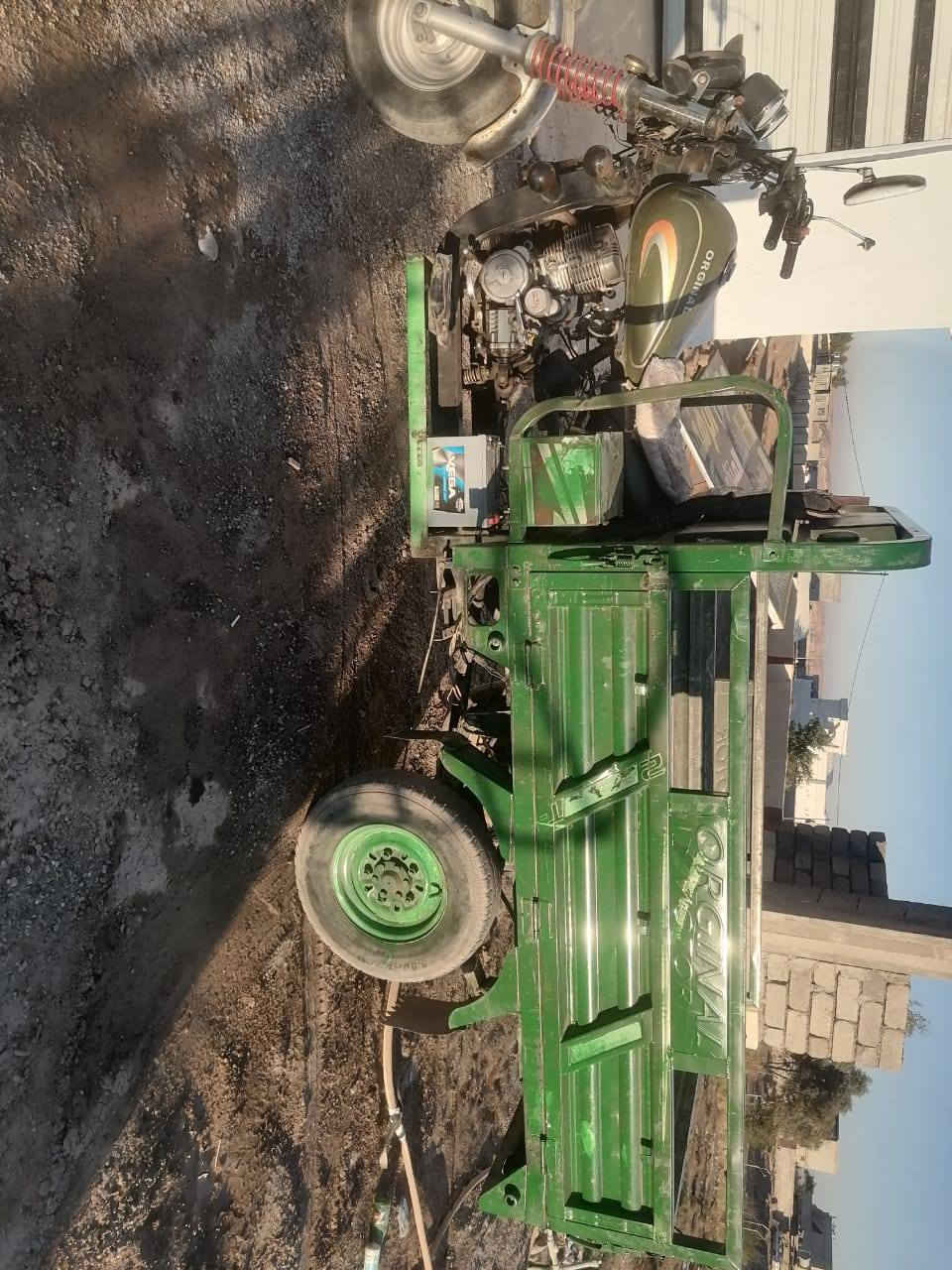 سلام عليكم  ستوته للبيع   بس معمر مىره وحده  كهربائيات شقاله كله   بكلايت شقال سلف شقال   سعر 650  بيه مجال  الطيبين  مكاني ناحية الشورة التواصل ***********
