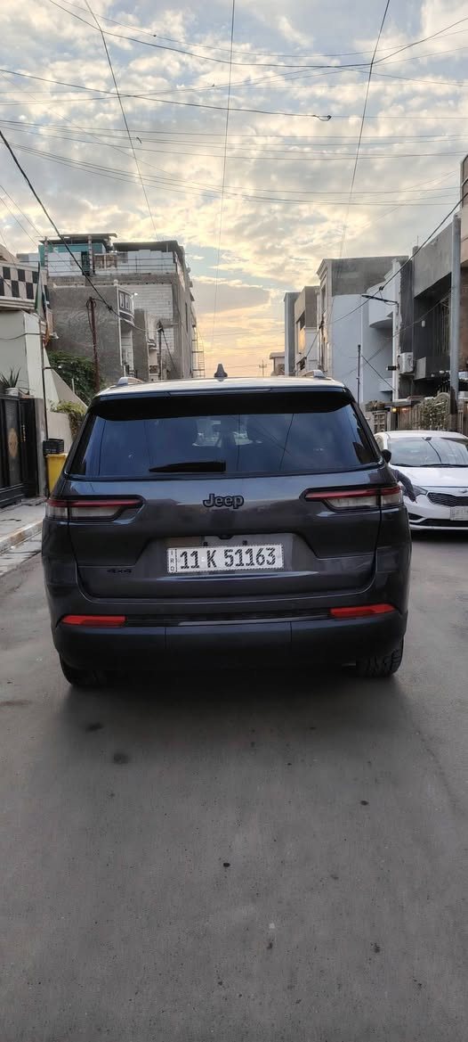 السلام عليكم سياره جيب موديل 23 فول مواصفات ماشيه 18 سياره جديده لوك رقم بغداد  رقم بغداد الدولي باسمي ***********
*********** رجاء اتصال فقط ما متواجد على النت
