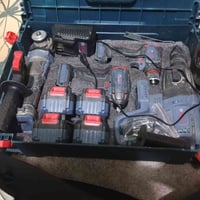 بوكس 4 قطع مستعمل شي قليل ب 125 وبي مجال 07703066050