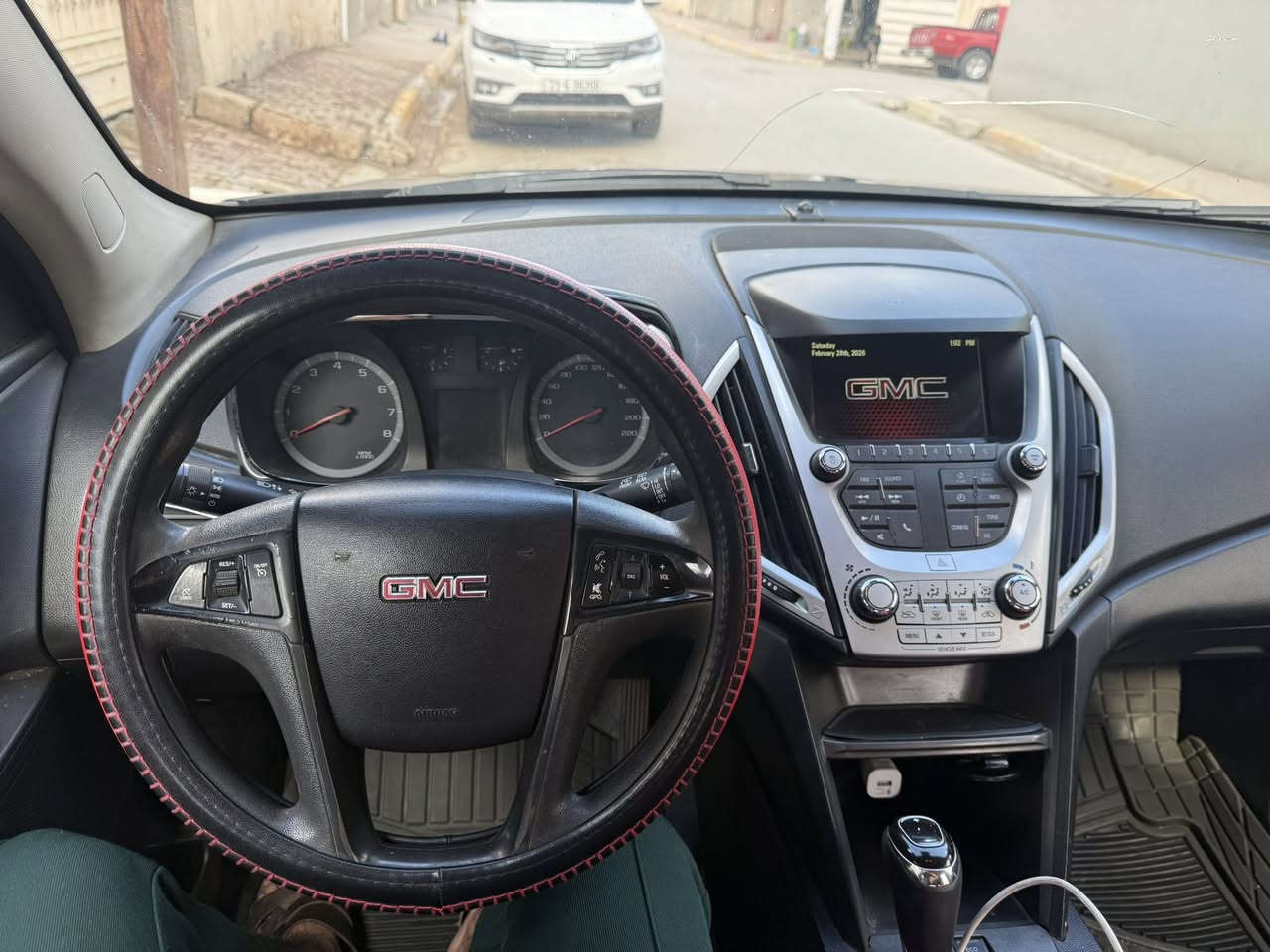 سلام عليكم 
جيمسي تيران 2017 
حادثها جاملغين وبونيد مبدل مابي شواصي ولغد مكفوله  وبي قطع رش فقط بدون دواخل وبدون معجون طرف السكن فقط وطرف السايق مابي صبغ  انطيك حزام  كير محرك مكفوله رقم اربيل مكاني كركوك 
سعر 95
***********
