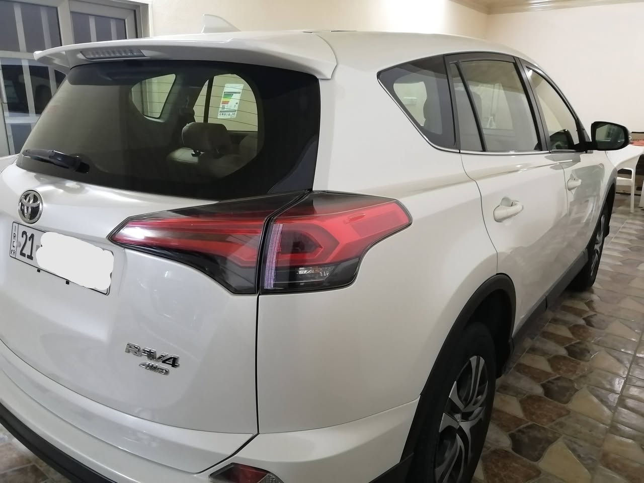 السلام عليكم. راف4 خليجي موديل ٢٠١٨ ماشية ٤٤٠٠٠سيارة جديدة ١٠٠/١٠٠ بأسمي السعر ٢٢٠$مكاني كركوك. ***********
