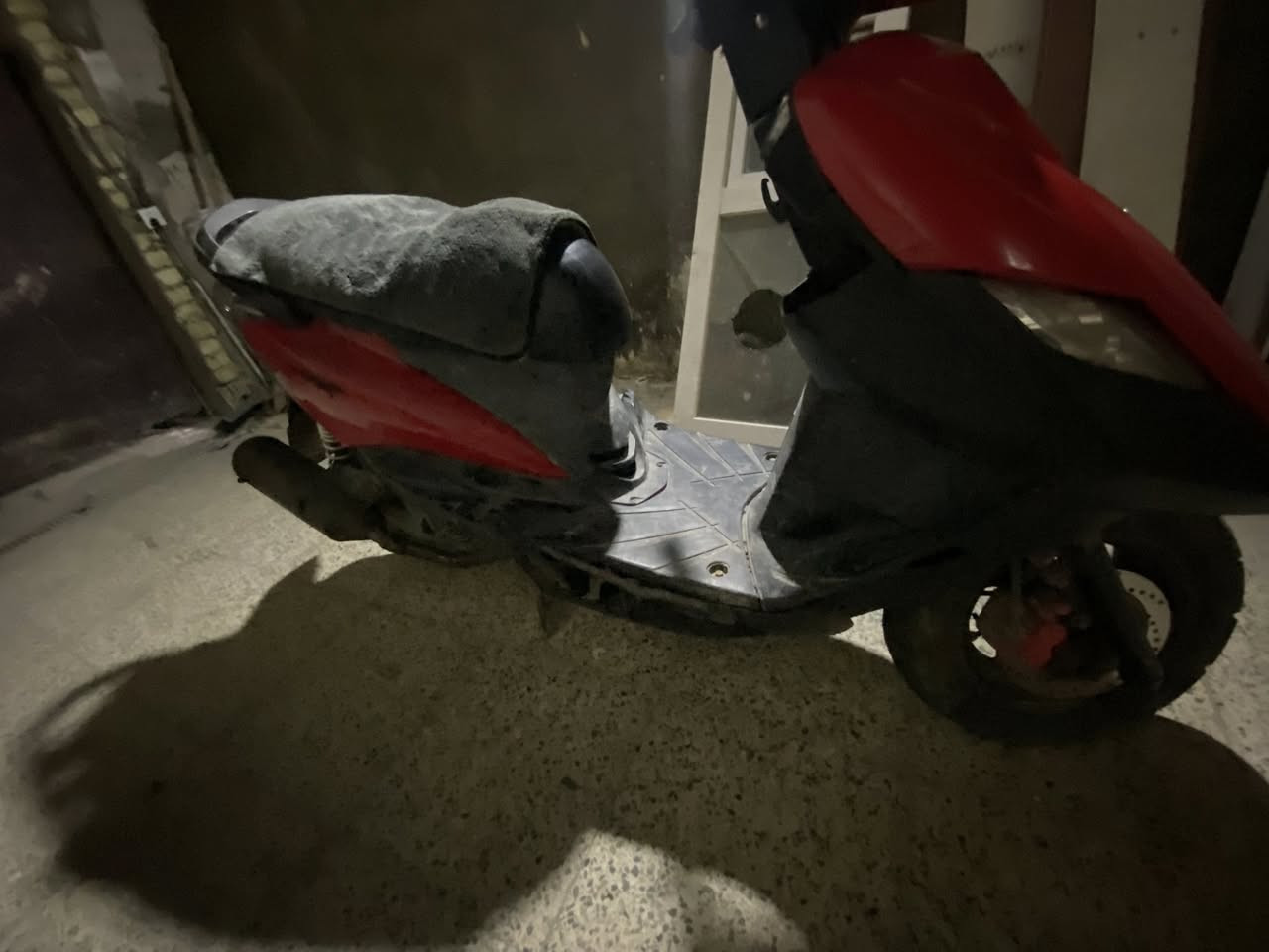 ثعلب للبيع 140سرعه  نضيفه كله شغاله كهربائيات شغاله جنت تاركه نقصه باتري باتريه منتهي ويحتاجله بانز كلج زنونات قويه صالنصه رياضي مكاني شارع فلسطين السعر 400 رقمي ***********
