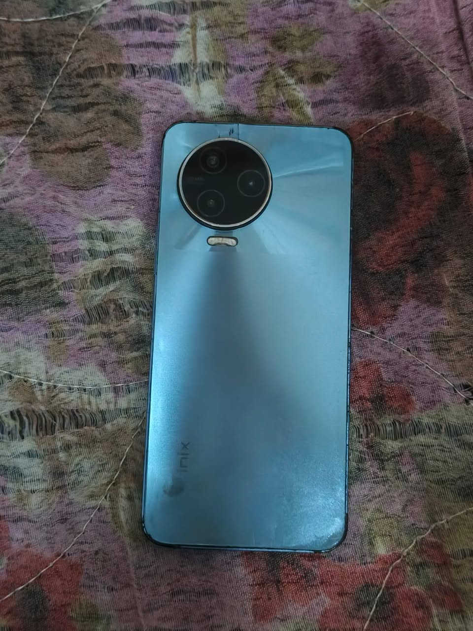 تلفون Infinix NOTE 12 2023 للبيع جهاز ذاكره 156 
بطاريه 5000 
الشاشه 2400× 1080 
جهاز جديد شاشه جديده سماعات جدد ايسي جديد جهاز شرط تفحصه كامره عوزهه بس فلاش باقي جهاز كله جديد مكان بغداد الحسينيه مال راشديه سعر قيم وأخذ بس بلي يرضي بي الله


**إذا كنت صاحب هذا الإعلان وتريد حذفه لأي سبب، رجاءا أرسل رسالة إلى الدعم الفني**