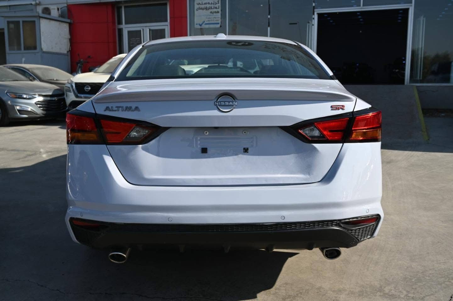 سلام و عليكم
نيسان التيما 
مؤديل2023
مواصفاتSR plus
ماشيه 13mile
چاملغ و بؤنيد مصبوغ
چاملغ كلير امريكا
رقم موبايل***********
رقم شاسى 1N4BL4CV8PN375197
سعر ١٥٩
