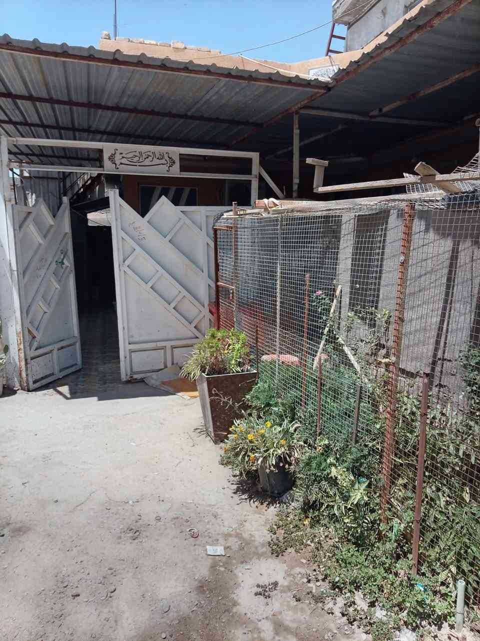 🏡 بيت زراعي للبيع – سند 25
📍 الموقع: حي المصطفى – قريب من الشارع العام (المسيب / السدة)

🔹 المساحة في السند: 175 م²
🔹 المساحة واقع حال: 200 م²
🔹 البناء: طابوق مسلح
🔹 عدد الطوابق: طابقان

🏠 تفاصيل الطابق الأول:
* غرفة نوم
* استقبال
* صالة
* مطبخ
* صحيات مشتركة
* كراج سيارة
🏠 تفاصيل الطابق الثاني:
* غرفتين نوم
* صالة
* مطبخ
* صحيات مشتركة

📌 موقع مميز وقريب من الشارع العام

💰 السعر: على الخاص

📞 للاستفسار: ***********

🏢 مكتب عقار أهالي المسيب
📍 حي المعلمين الثالثة – قرب جامع محمد الجواد
