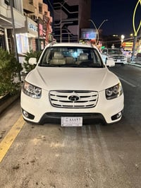 سنتافي 2011  فول مواصفات  ٦ سلندر  فتحة سقف  جلد  شاشة تبريد  كاميرا خ...