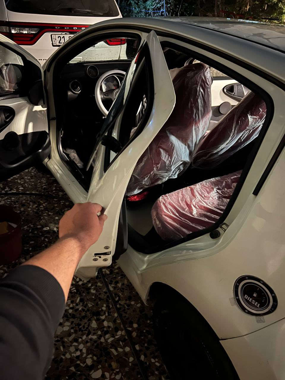 byd f0 2012 للبيع الحلال 
كير عادي 
♻️مكينة محرك تمام التمام 
لا ضربة ولاصبغ كفالة عامة ✅
مكانها ديالى بعقوبة📍
 سنوية بأسمي تحويل بنفس اليوم 
📞سنوية وهزة ورقم جديد
الوحيده بهيج نضافه 
سعرها 35 $
***********
