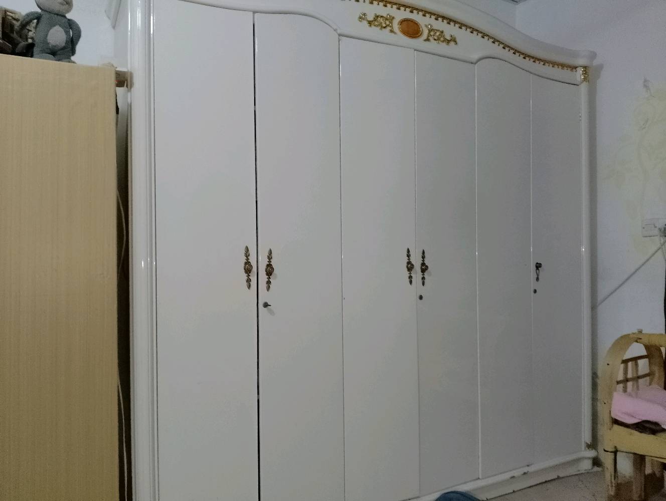 سلام عليكم 
غرفه نوم للبيع السعر 300وبي مجال
شراي راسل واتساب 
 العنوان كركوك ***********