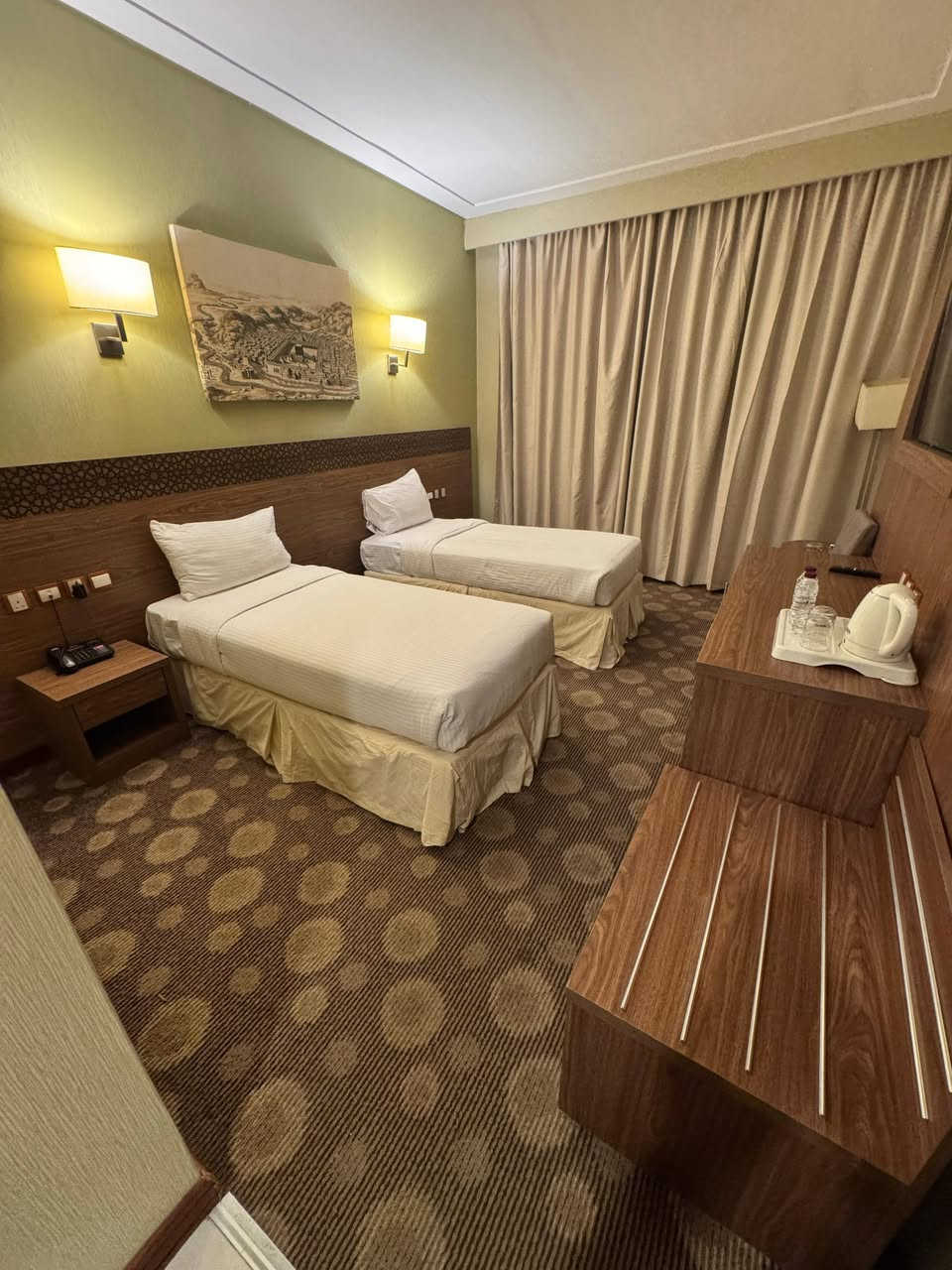 اخر ٥ مقاعد عمره نصف السنه مع المتعهد خميس زيدان الفهداوي ***********  /*********** واتساب
