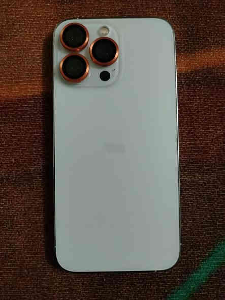 سلام عليكم ايفون للبيع 13 برو فقط الجهاز وتر برو اني فاتحه بيدي ذاكره 256 بطاريه 84 بلادي نموذج N الجهاز نضيف سعر 530 وبي مجال بسيط العنوان بغداد رقم ***********
