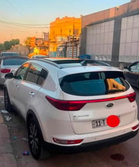 سبورتج EX • ٢٠١٧ • داخل اسود جلد