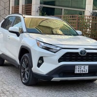 Rav 4 xle premium 2022 سپی سەدەفی دەبڵ اكسل سلاید بەسمە شەغال  سوكان ه...