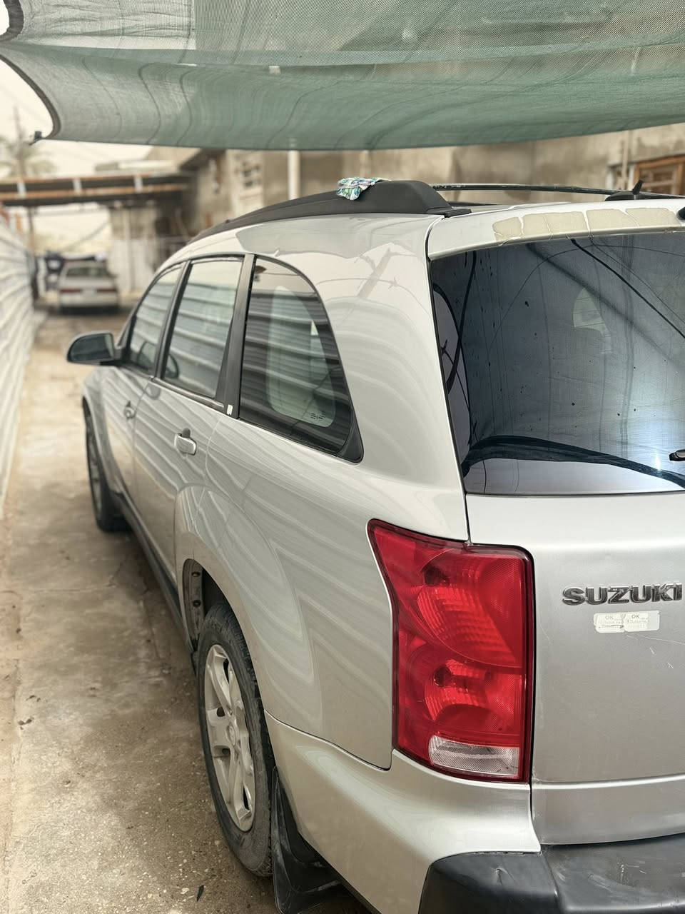 سلام عليكم
سازوكي موديل 2008 
 وارد امريكي قطعه وحده صبغ 
فول مواصفات للاخير فتحه تبريد مركزي 3 قطع 
تحكمات ستيرن مثبت سرعه مري كهرباء كشنات جلد مكينه كير حداده جاهزه السياره رقم بغداد  الدولي عنوان السياره البصره شط العرب السعر 82
***********
