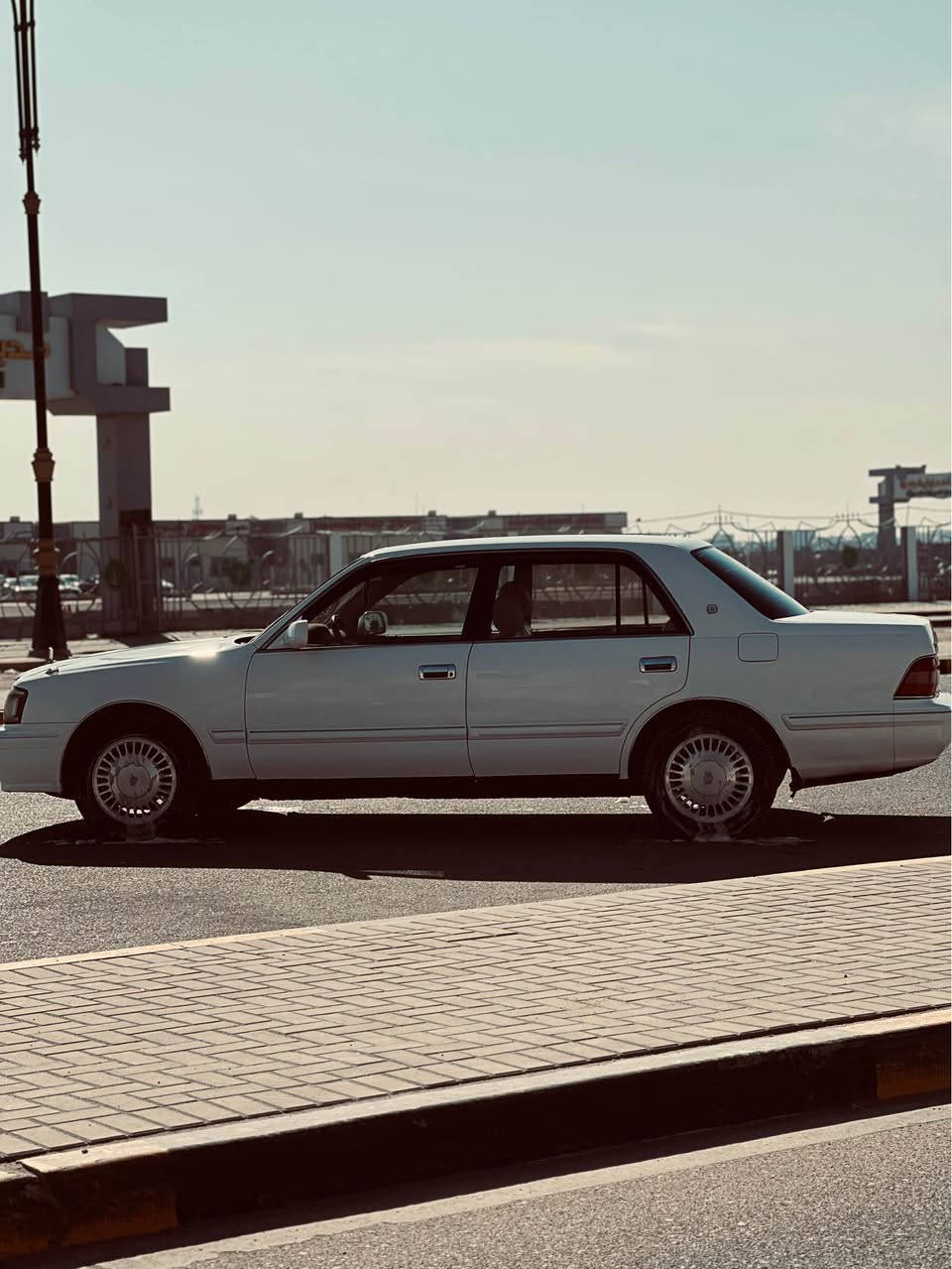 (سلام عليكم)
1-راس الثور تكم يسره بلاد سعودي
2-مكينه 2500:
3-دواخل جديده
4-مكينه كير تبريد حداده تخم تاير كله نضيف
5-صبغ عام 
6-السعر105وبيها مجال بسيط
مكاني بصره تنومه.
*********** البصرة, العراق
