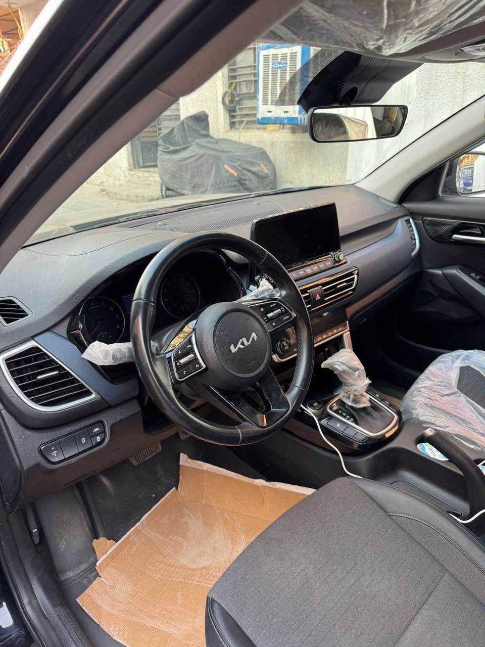 كيا سليتوز
للبيع
موديل 2023
مكينه 20 دوش
مواصفات فول
اسلايت
بصمه
تبريد بيانو
كأمره دوار
فور ويل
استيرن تدفئه
كشنات تدفئه
كشنات جلد
تحكمات
ثلاث انضمه قياده
لشغيل عن بعد رادار جانبي
رادار امامي
تحديد مسار
تبريد قطعتين
بعد بي اهواي مواصفات
بوند صبغ فقط امامي بدون دواخل بدون صبغ مكينه كير كله عله وضع شركه
ماشي 37 ميل
عنوان بغداد كم الارمن حي الكيلاني
ورقمي
0773 656 7082 بغداد, العراق
