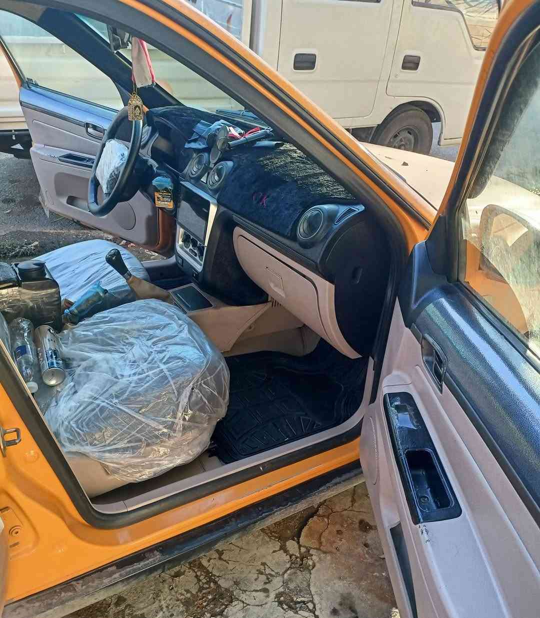 السلام عليكم 

GEELY   CK للبيع مديل 2012 

هيئه وغرامه صفر شرط التحويل
رقم بغداد مشروع وطني
محرك وگير شرط طخم امام خلفي جديد
زوج تاير امامي جديد وزوج الخلفي على نص
باتري جديد وايرمنيه شغاله تبريد شغلة واشر ينرادلو
داخل نضيف سماعات وشاشه وارضيه جلد
ضررها شبر بل بوند مع صبغ على گده وجاملغ صبغ فقط 
بيها رصعات خفيفه داير الخلفي جهة السايق وبيها رصعات اباب السايق 
سيارة نضيفه ماشاء الله 
السعر المطلوب 43 وبيها مجال بصيط


**إذا كنت صاحب هذا الإعلان وتريد حذفه لأي سبب، رجاءا أرسل رسالة إلى الدعم الفني**