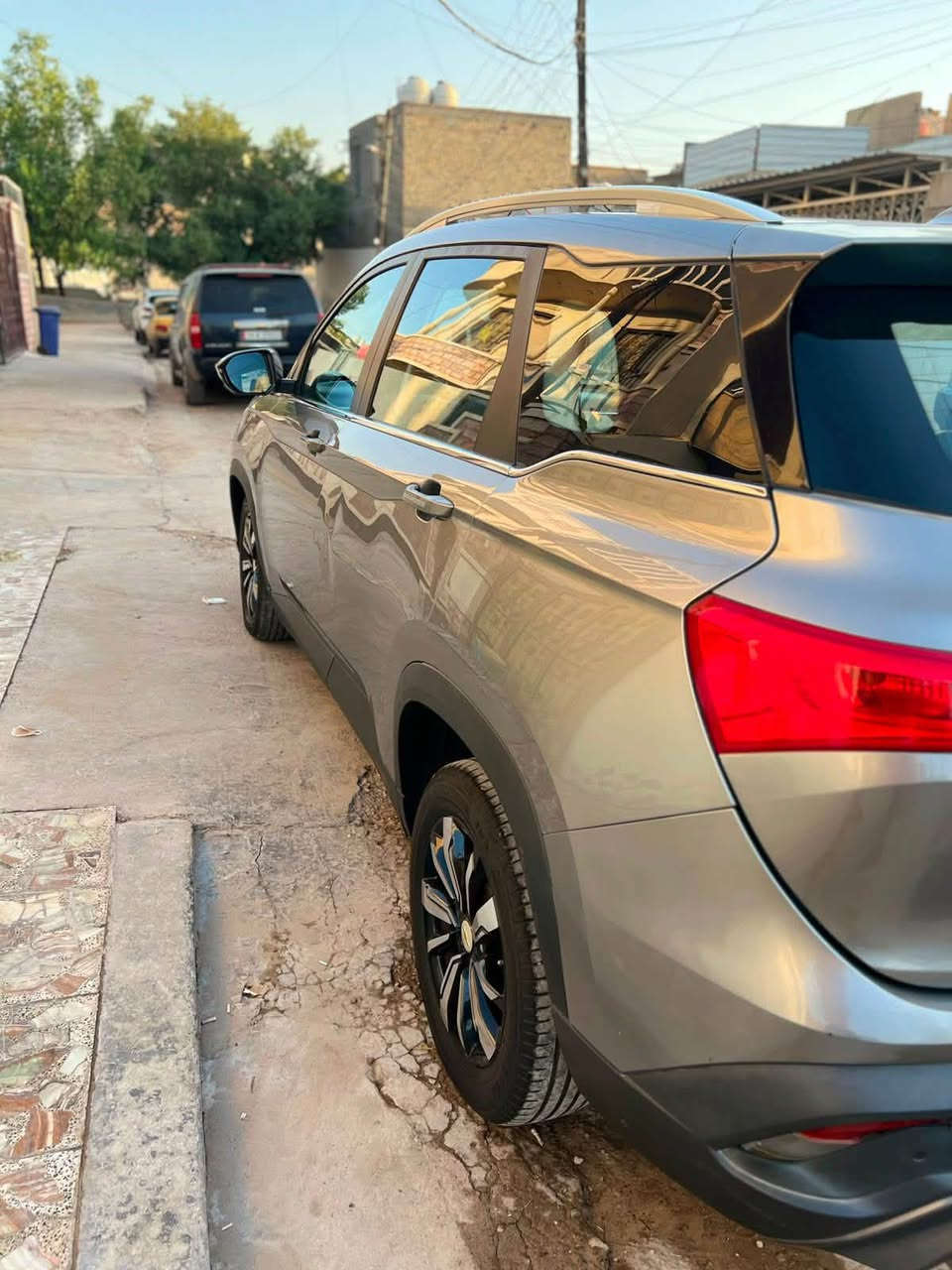 سلام عليكم
شوفرليت كابتيفيا خليجي
رقم أربيل جديد تحويل مباشر
هزه سنويه جديده
موديل 2021
ماشيه 120
٧ راكب
بصمه تشغيل
حساسات امامي وخلفي
تحكم ستيرن جهتين
كروز سرعه
أبواب بصمه
شاشه كار بلي
هند بريك بصمه
فتحه سقف
مرايه جانبيه كهرباء مع اشاره
محرك 1500 تيربو
كشن مخمل
مكانها بغداد البلديات 
السعر 133وبيها مجال
***********
