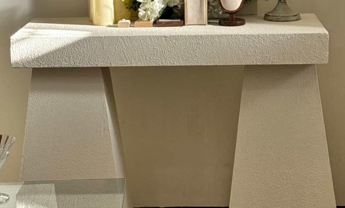 السلام عليكم للبيع 
1_ مدرج ثلاثي للبيع طريقة تخزينة سهلة ماياخذ مساحة يصير وحدة بطن وحدة خشب MDF أخضر لونة اوف وايت محبب غير مستخدمة السبب عدم التفرغ 
 
2_ميز مهر اوف وايت محبب خشب MDF أخضر  الارتفاع ٨٠ 

3_ كراسي عدد اثنين 

4_ شموع الكترونية ٣٠ شمعة 

كلهن جدد وتصميم عصري ومميز


**إذا كنت صاحب هذا الإعلان وتريد حذفه لأي سبب، رجاءا أرسل رسالة إلى الدعم الفني**