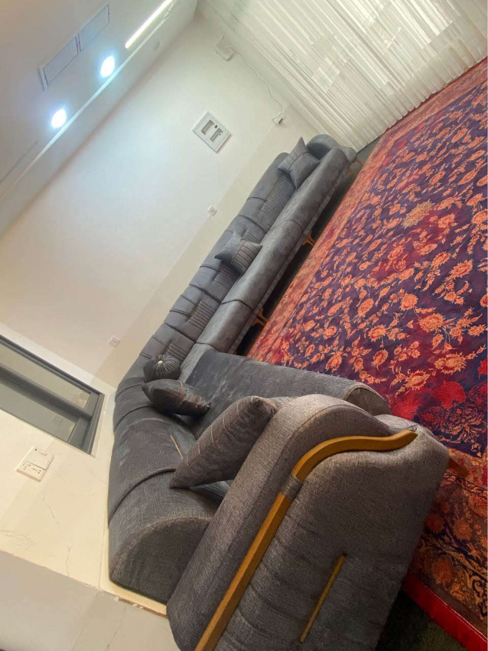 تاقم L ڤي أيپي  بؤ فرؤشتن. يسفنجي ١٤ سيم سؤفت  پشتي و ده سكي داري زانه لؤكه ده ستي دوو نيه نرخي ٦٨٠ هه زارمه جال موشتري ني نا مه مه منيره له كه ل ريز دا شوين رانيه Singapore


**إذا كنت صاحب هذا الإعلان وتريد حذفه لأي سبب، رجاءا أرسل رسالة إلى الدعم الفني**