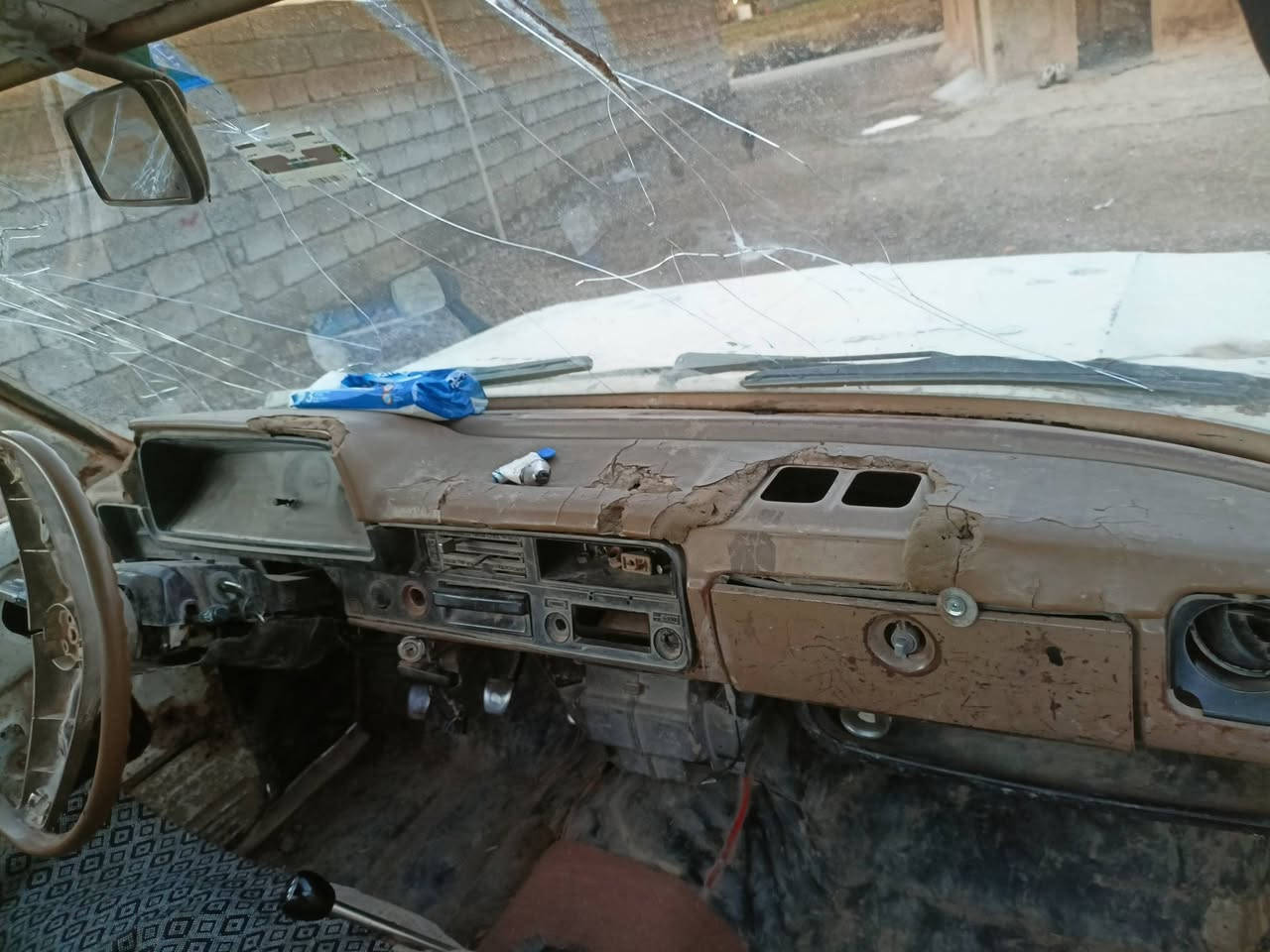 بكم 80 للبيع شرط الوكاله صدر جديد بريك دسك باتري جديد محرك معمر جديد كلو شرط ولكشر شوف العين شاصي جديد اكسن  خفيف كهربأيات كلهة شغاله السعر 16 وبي مجال ***********
