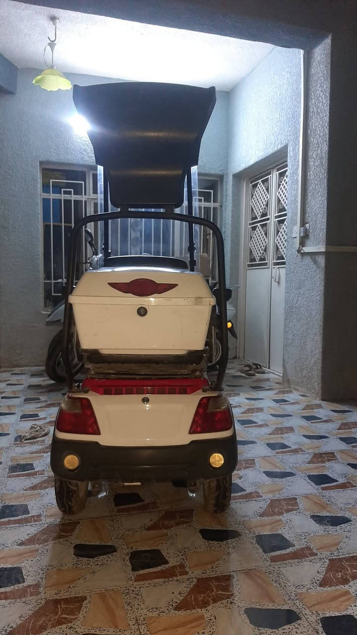 سلام عليكم البيع دراجه شحن جديده ونظيفة كلش نقصها بطاريات بسبب الخزن ترهم مراوس دراجه اوتوماتيك العنوان ديالى بعقوبه تحرير 
***********
