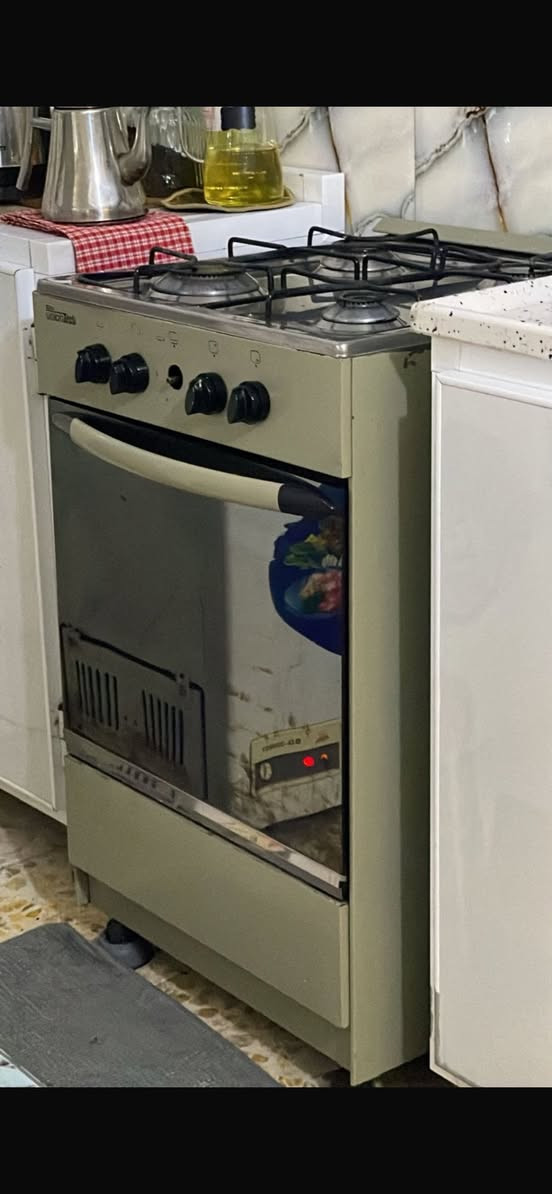 السلام عليكم طباخ للبيع كله شغال بس الفوك مو شغال السهره ٦٠وبلازمه حجم ٣٢ضد الكسر سعره ٦٠العنوان الدوره


**إذا كنت صاحب هذا الإعلان وتريد حذفه لأي سبب، رجاءا أرسل رسالة إلى الدعم الفني**