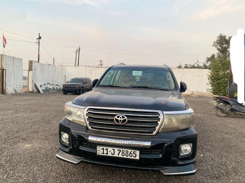 لاندكروز 6 سلندر فول مواصفات موديل2012 رقم بغداد  مميز بسمي ترايها زيرو وماتصرف عليها الف جاهزه من كلشي  مكفوله ماعده بيه براد بالجنطه وجاملغ  بسيط السيارة جديدة بمعنى الكلمة ماشيه 130الف تخم كلشي جهازه من كل نواحي 
بس ما غاسله 

الشراي يتصل ويدلل

مكان بغداد
***********
