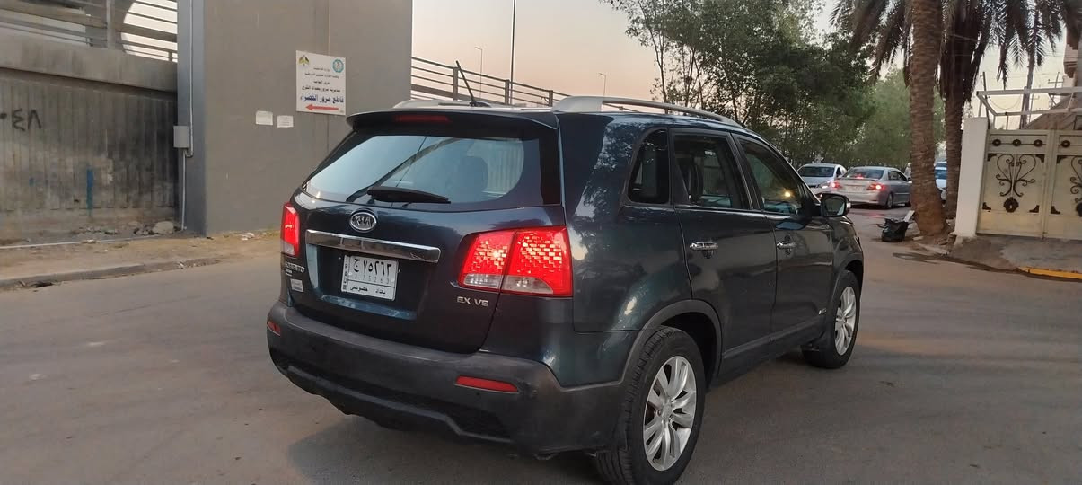 السلام عليكم كيا سورنتو وارد امريكي رقم بغداد 2011 فول محرك 6 سلندر بصمه كامره تحكم ن جلد 7 راكب تبريد خلفي بيه مكانات صبغ مال جراد بدون دواخل سعر 125 مكان بغداد حي الخضراء هاتف *********** شراي يتصل
